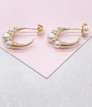 Load image into Gallery viewer, 18k Gold Filled Smooth Gold Plain Hoop With Peal Beads Engraved