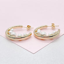 Load image into Gallery viewer, 18k Gold filled Smooth Hoop Earrings With Inner Pearls Attached