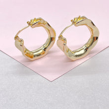 Load image into Gallery viewer, 18k Gold Filled Smooth Sharp-Edged Wrinkle Hoop