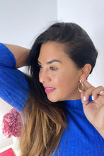 Load image into Gallery viewer, 18k Gold Filled Smooth and Thin Drop Earrings