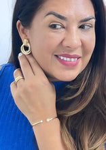 Load image into Gallery viewer, 18k Gold Filled Soft Twist Cylinder Stud Earring