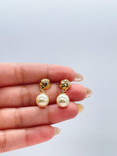 Load image into Gallery viewer, 18k Gold Filled Textured Earring with Dangling Smooth Pearl