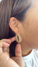 Load image into Gallery viewer, 18k Gold Filled Hoop Earrings: Shiny Diamond Cut, 9mm Thick