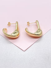 Load image into Gallery viewer, 18k Gold Filled Smooth Semi Twist Hoop Earrings