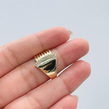 Load image into Gallery viewer, 18k Gold Filled Half Patterned Ring with Round Cut CZ