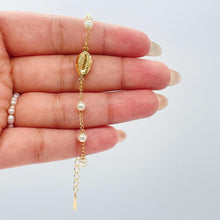 Load image into Gallery viewer, 18k Gold Filled Pearl Beaded Bracelet with Gold Cowrie Puka Shell Charm