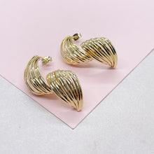 Load image into Gallery viewer, 18k Gold Filled Wire Textured Earrings with Semi Twist Design