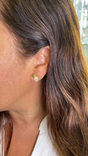 Load image into Gallery viewer, 18k Gold Filled Beaded Pineapple Stud Earrings