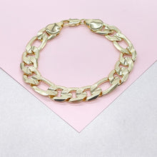 Load image into Gallery viewer, 18k Gold Filled 12mm Thick Figaro Bracelet