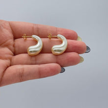 Load image into Gallery viewer, Synthetic Pearl Bubble Style Hoop Earring