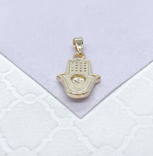 Load image into Gallery viewer, 18k Gold Filled Mini Hamsa Hand Pendant With Dainty Evil Eye in Center
