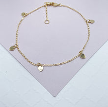 Load image into Gallery viewer, 18k Gold Filled Charm Anklet Featuring Options In Heart or Leaves Wholesale

