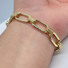 Load image into Gallery viewer, 18K Gold Filled Paper Clip Link Bracelet - 7.5”
