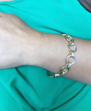 Load image into Gallery viewer, Chunky 18K Gold Filled 15mm Designed Plain Circle Link Bracelet Hypoallergenic Jewelry
