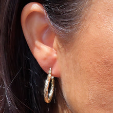Load image into Gallery viewer, 18k Gold Filled Small Rugged Textured Hoop Earring Medium Size 25mm the
