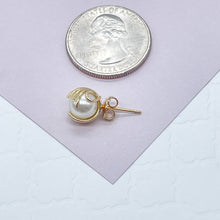 Load image into Gallery viewer, 18k Gold Filled Pearl Stud Earrings with Gold Thread
