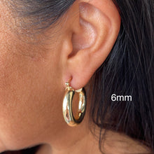 Load image into Gallery viewer, Chunky And Small 18k Gold Filled Plain Hoop Earrings
