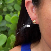 Load image into Gallery viewer, 18k Gold Filled Love Knot Stud Earrings
