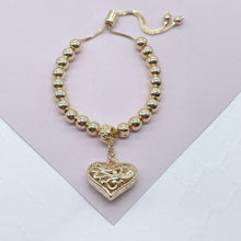 Load image into Gallery viewer, 18k Gold Filled Beaded Bracelet: Patterned See-Through Heart
