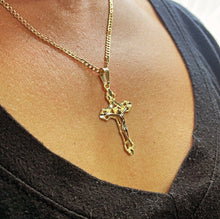Load image into Gallery viewer, 18k Gold Filled Textured Crucifix Cross Featuring Image Of Jesus Christ in
