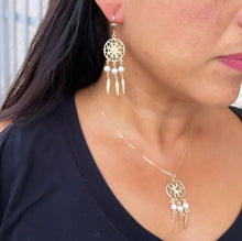 Load image into Gallery viewer, 18k Gold Filled Dream Catcher Jewelry Set With Earrings And Necklace Featuring Pearls Details
