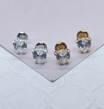 Load image into Gallery viewer, 18k Gold Filled Heart cz Stud Earrings
