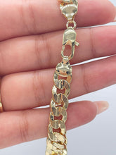 Load image into Gallery viewer, 18k Gold Filled Thick Carved Cuban Link Bracelet 9.5mm
