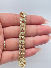 Load image into Gallery viewer, 18k Gold Filled Thick Carved Cuban Link Bracelet 9.5mm

