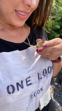Load image into Gallery viewer, 18k Gold Filled Engraved Circle Locket
