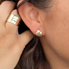 Load image into Gallery viewer, 18k Gold Filled Clam Shell Stud Earrings
