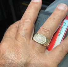 Load image into Gallery viewer, 18k Gold Filled Hexagon Patterned Ring With Pave Stones
