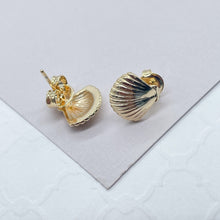 Load image into Gallery viewer, 18k Gold Filled Clam Shell Stud Earrings
