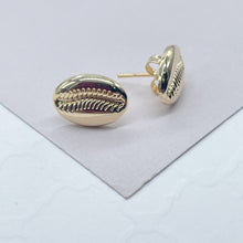 Load image into Gallery viewer, Products 18k Gold Filled Plain Conch Stud Earring

