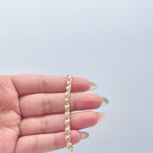 Load image into Gallery viewer, 18k Gold Filled Carver Small Pearl Bracelet
