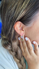 Load image into Gallery viewer, 18k Gold Filled Small Horseshoe Shape Hoop EarringsWholesale Jewelry Supplies

