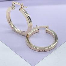 Load image into Gallery viewer, 18k Gold Filled Sharp Edges Hoop Earrings with Smooth Finish and 3 Score Pattern
