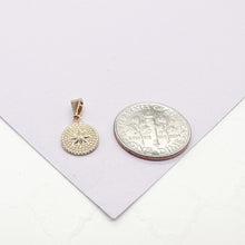 Load image into Gallery viewer, 18k Gold Filled Northern Star Medal Pendant
