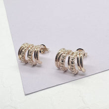 Load image into Gallery viewer, 18k Gold Filled Gold Row Earrings With Patterned Lines
