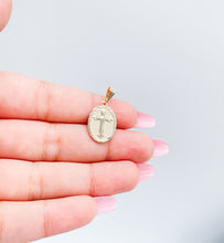 Load image into Gallery viewer, 18k Gold Filled Oval Shaped Medallion Pendant With Engraved Cross In Center
