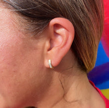 Load image into Gallery viewer, 18k Gold Filled Smooth Hexagon Huggie Earring With Scored Lines
