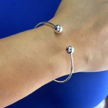 Load image into Gallery viewer, 18k Gold Filled Plain Cuff Bracelet With Balls as Ends
