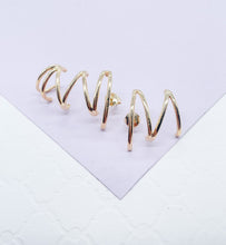 Load image into Gallery viewer, 18k Gold Filled Line Crowded Claw Stud Earring
