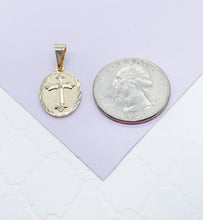 Load image into Gallery viewer, 18k Gold Filled Oval Shaped Medallion Pendant With Engraved Cross In Center
