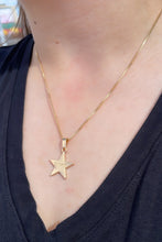 Load image into Gallery viewer, 18k Gold Filled Solid Star With Dream Quote Center
