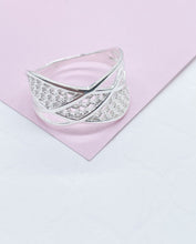 Load image into Gallery viewer, 925 Sterling Silver Ring With Honey Comb Textures &amp; Smooth Thin Rows

