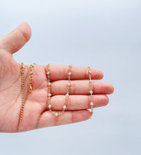 Load image into Gallery viewer, 18k Gold Filled Diamond Shaped Gold Guard With Small Round Pearl Set
