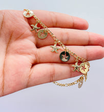 Load image into Gallery viewer, 18k Gold Filled Figaro Link Anklet With Star Fish Charms
