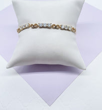 Load image into Gallery viewer, 18k Gold Filled Smooth Delicate Bracelet with Interlocked groups of 3 CZ Stones
