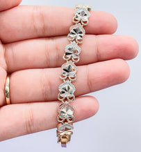 Load image into Gallery viewer, 18k GoldFilled Tri-Colored Diamond Cut Heart Bracelet
