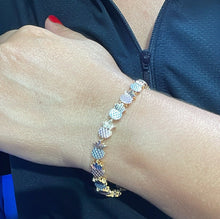Load image into Gallery viewer, 18k Gold Filled Tri-Colored Pineapple Bracelet
